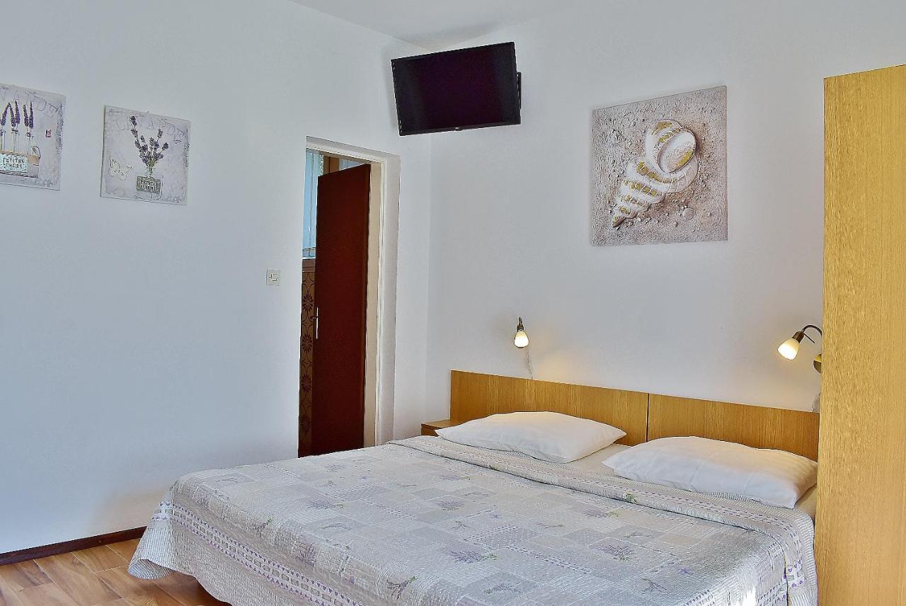 Apartments Zenko Раб Экстерьер фото